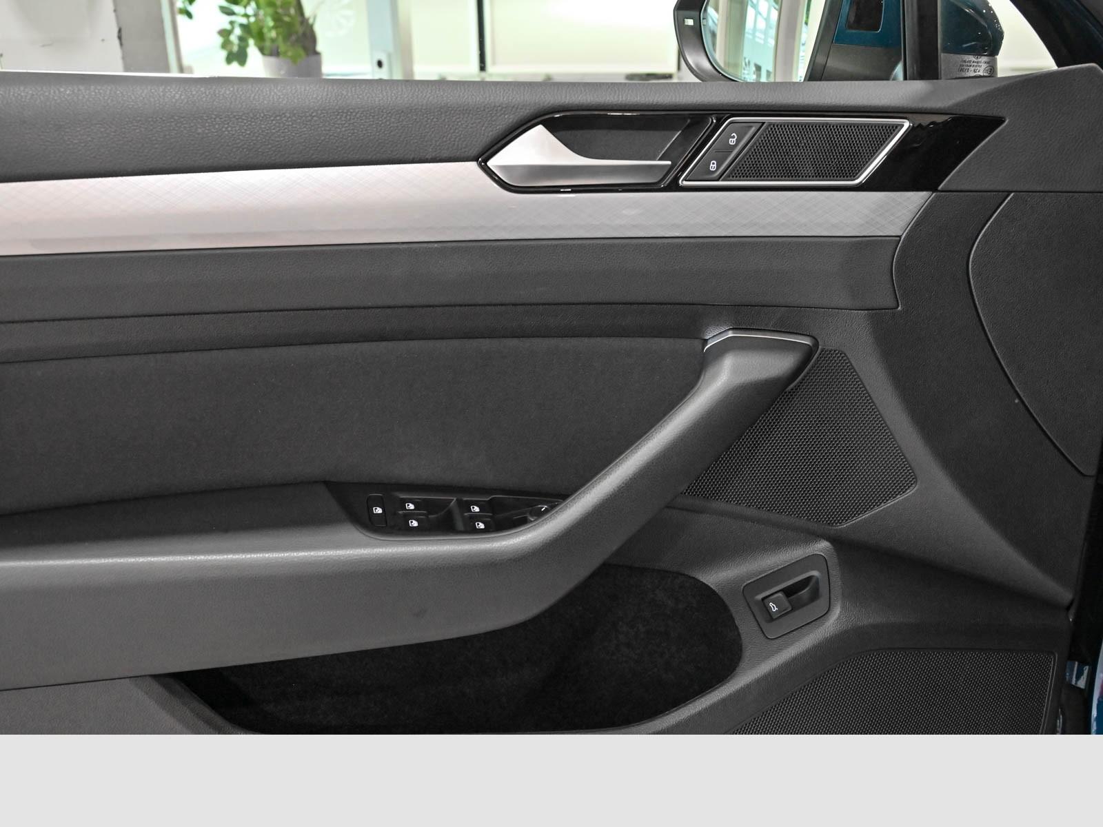 Volkswagen Passat 2.0 TDI Business DSG Variant