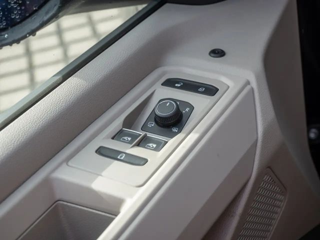 Volkswagen Multivan 2.0 TDI Lang Life T7