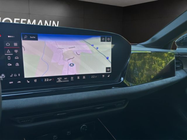 Audi A6 Avant Quattro S-Tronic