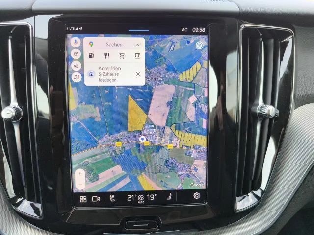 Volvo XC60 AWD Dark Plus