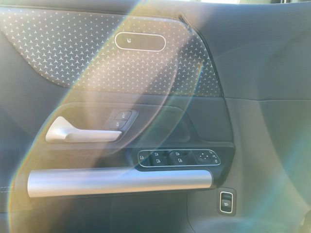 Mercedes-Benz B 250 4MATIC Progressive Sedan