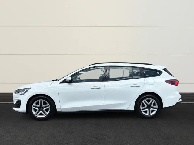 Ford Focus Cool & Connect Wagon