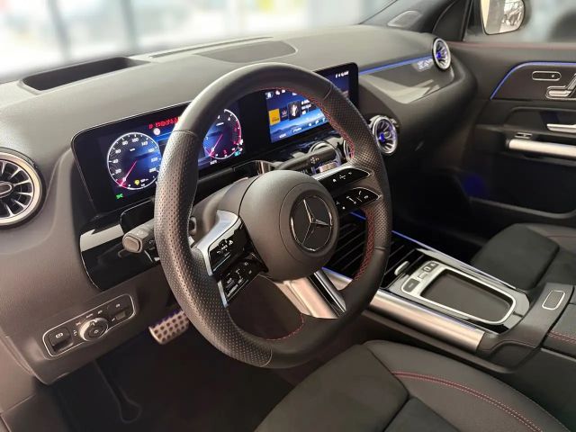 Mercedes-Benz GLA 200 4MATIC GLA 200 d