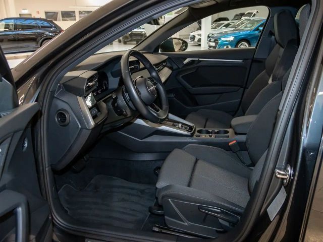 Audi A3 40 TFSI Hybride Sedan