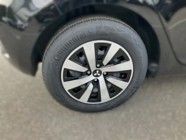 Mitsubishi Colt 1,0 MPI Invite C 25