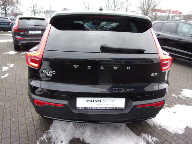 Volvo XC40 Dark Plus