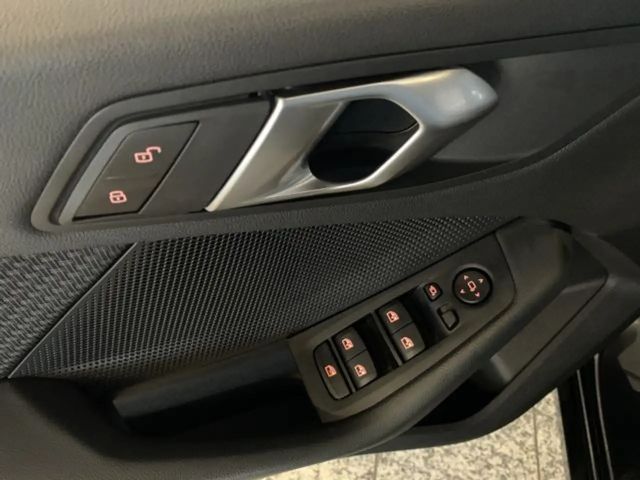 BMW 118 118i Advantage pakket Sedan