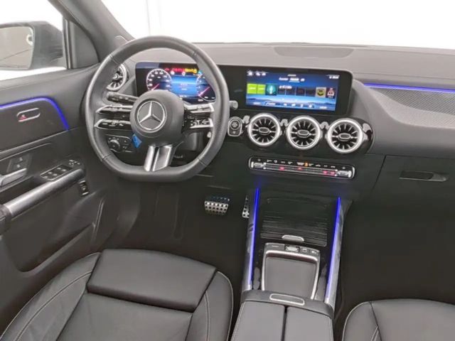 Mercedes-Benz GLA 200 AMG Line