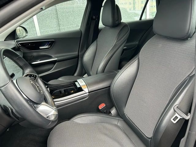 Mercedes-Benz C 200 AVANTGARDE C 200 d Estate