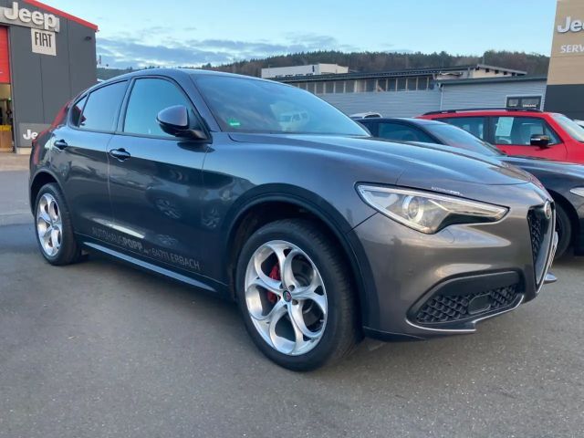 Alfa Romeo Stelvio Q4 Turbo