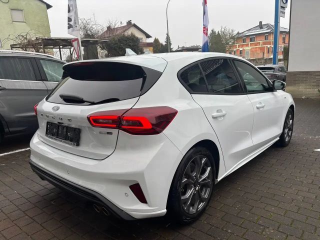 Ford Focus Limited ST Line