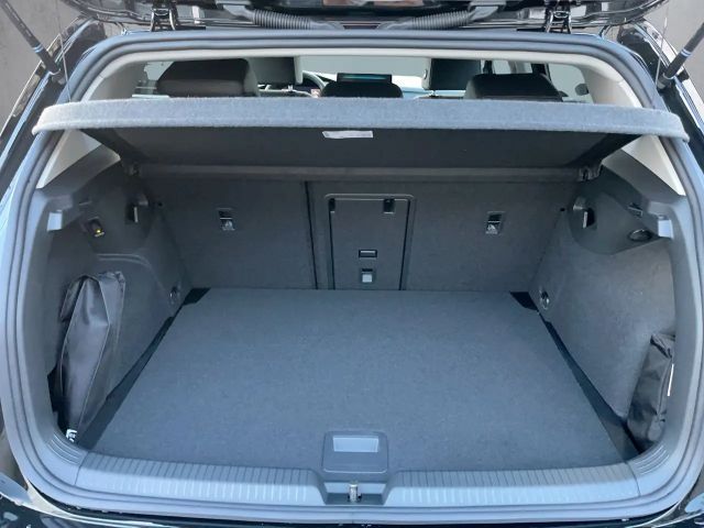 Volkswagen Golf Rabbit TSI