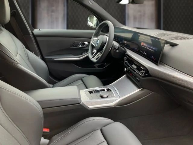 BMW 330 330e Sedan xDrive