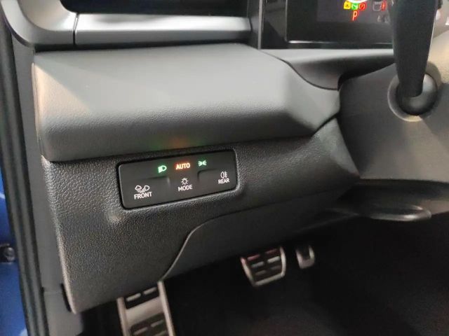 Volkswagen T-Roc 1.5 eTSI DSG IQ.Drive R-Line