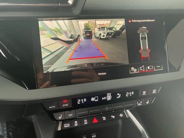 Audi A3 30 TDI Sedan