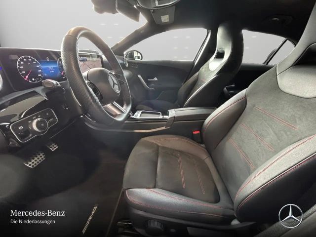 Mercedes-Benz A 220 A 220 d AMG Line