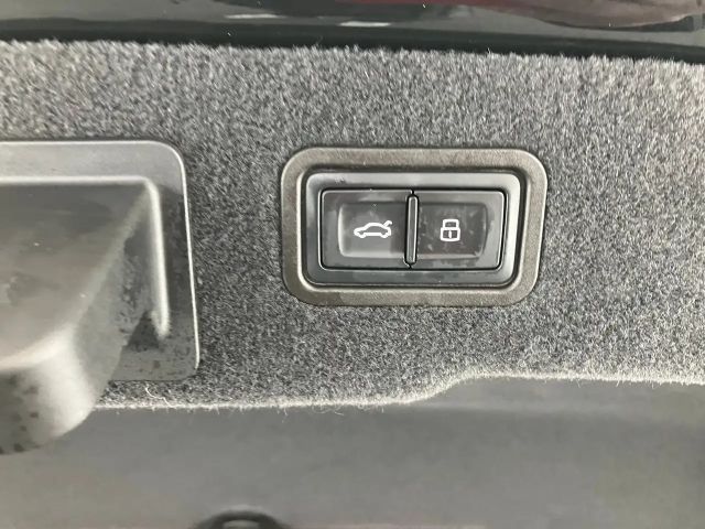 Audi A8 60 TFSI Hybride Lang Quattro