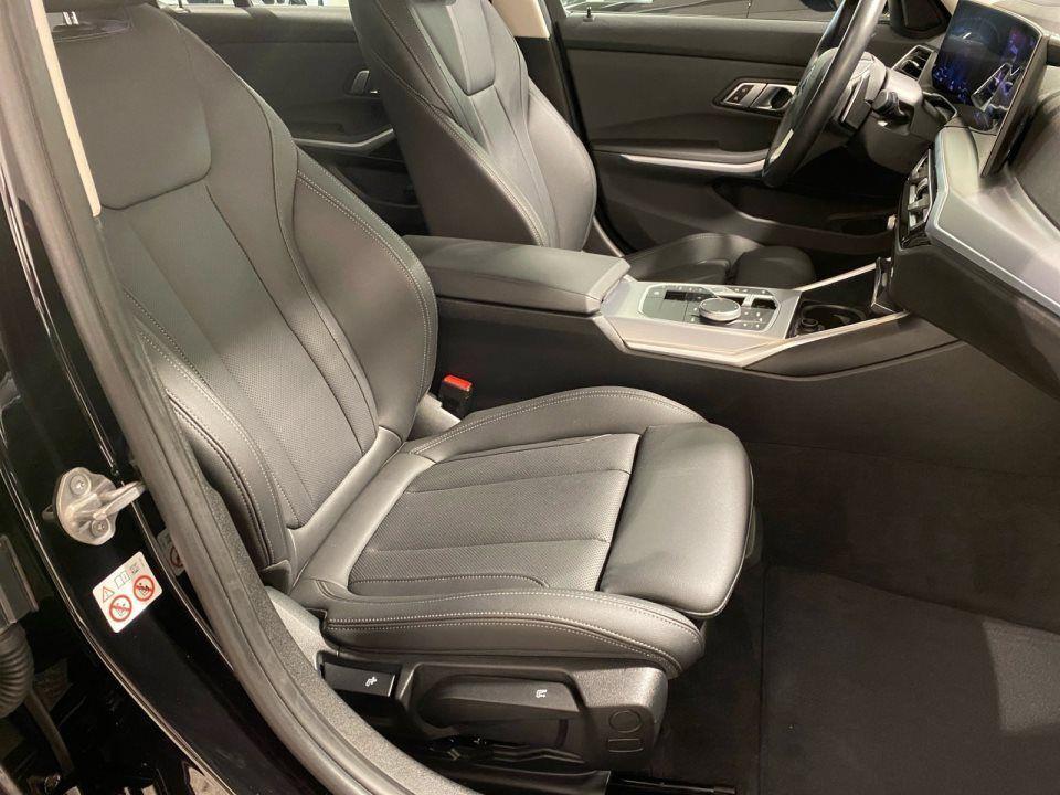 BMW 330 330e Touring xDrive