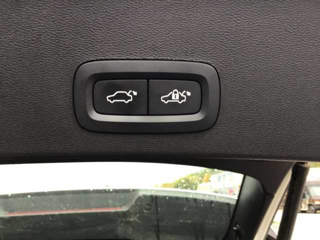 Volvo XC40 Bright Plus Recharge T4