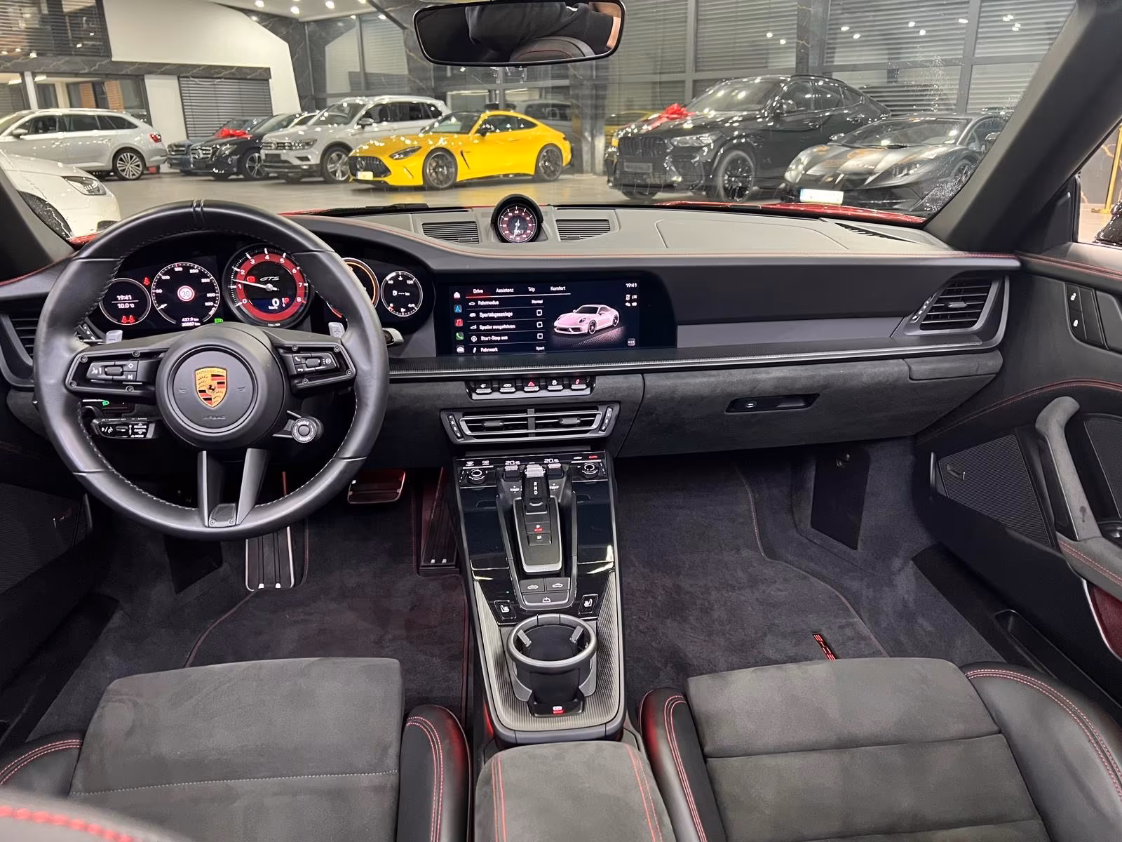 Porsche 911 4 992 Cabriolet Carrera GTS