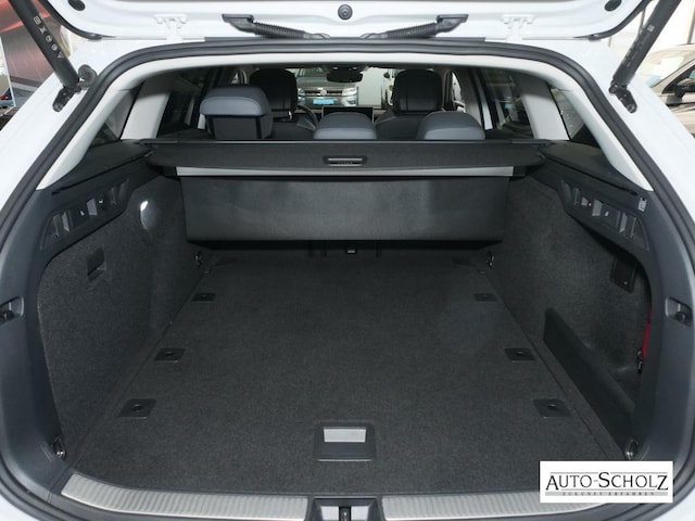 Volkswagen Passat Elegance Elegance