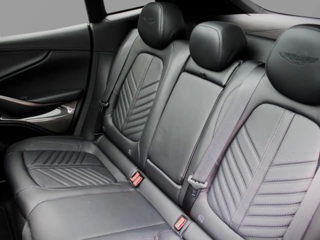 Aston Martin DBX 707 Storm Purple Onyx Black