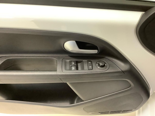 Volkswagen up! up! 1,0 l 48 kW Klima, GRA, Kamera, PDC, SHZ
