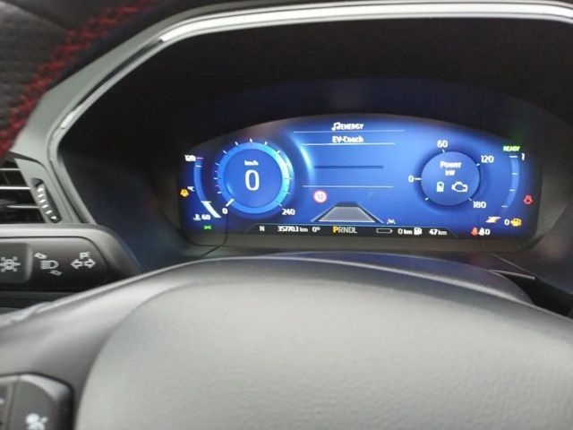 Ford Kuga Plug in Hybrid ST Line X