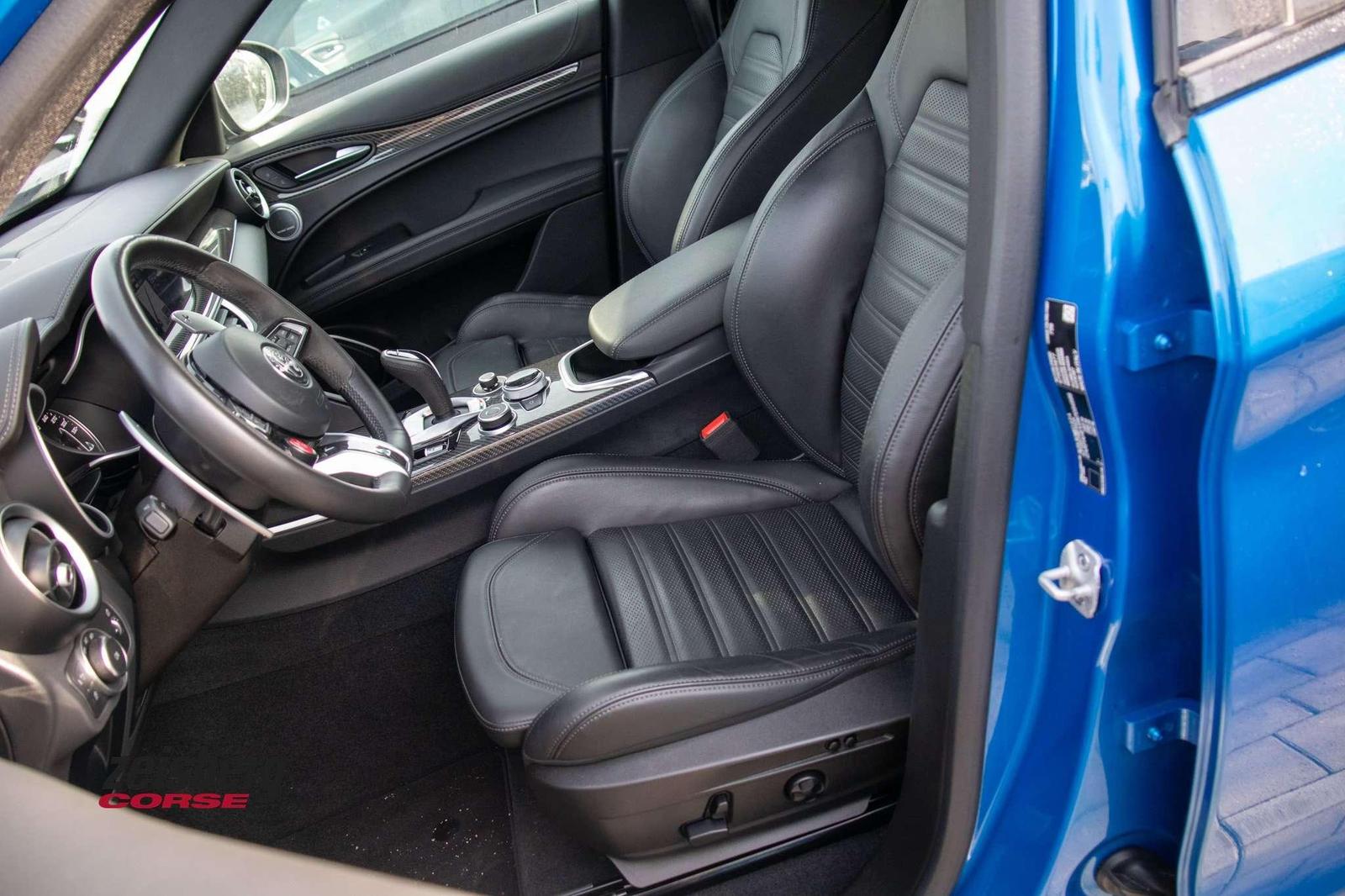 Alfa Romeo Stelvio AT8 Q4 Quadrifoglio Verde