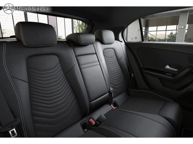 Mercedes-Benz A 180 A 180 d Progressive