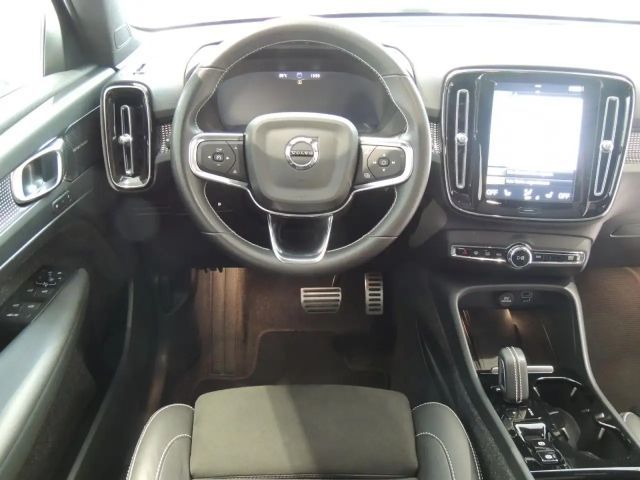 Volvo XC40 R-Design Recharge T4