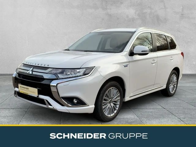 Mitsubishi Outlander 4WD PHEV