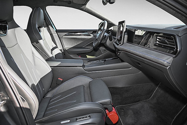 Volkswagen Passat DSG R-Line