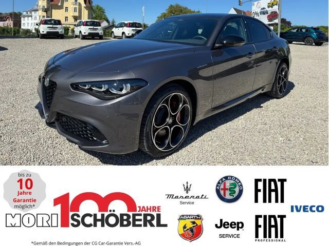 Alfa Romeo Giulia AT8 Q4 Turbo Veloce
