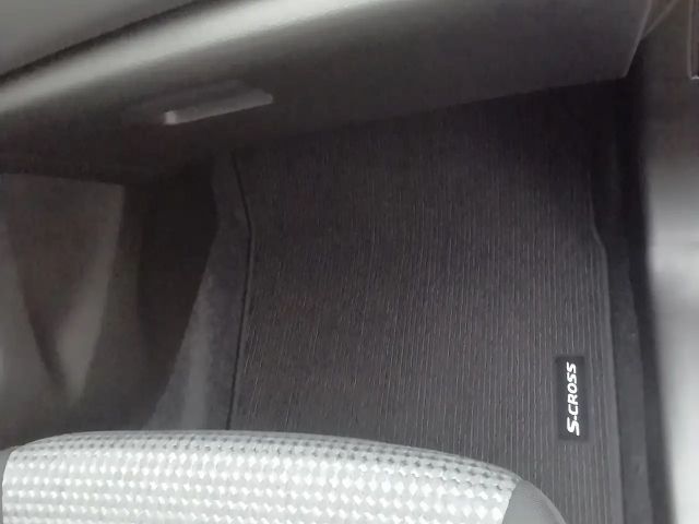 Suzuki S-Cross Hybrid