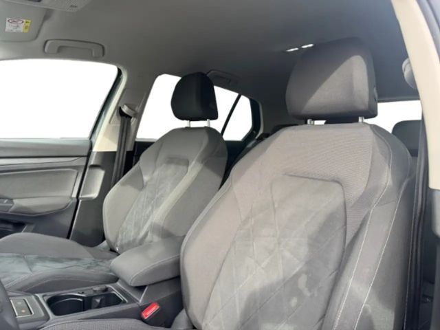 Volkswagen Golf 1.5 TSI Golf VIII Style