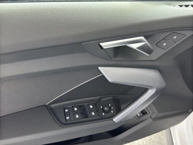 Audi A3 30 TFSI Sedan