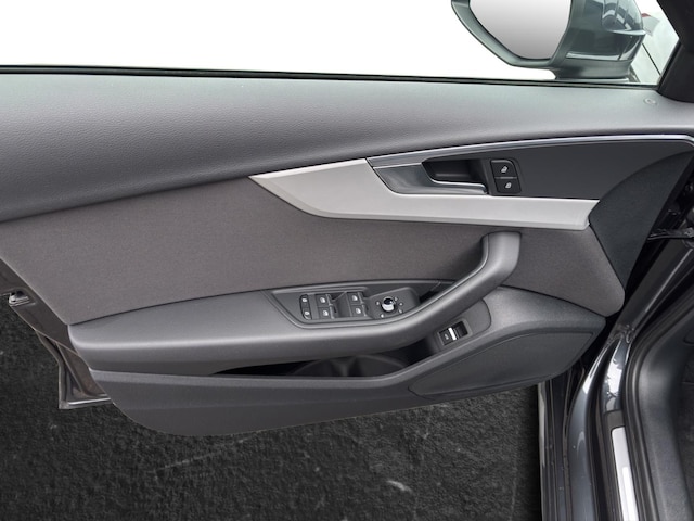 Audi A4 40 TFSI Avant S-Tronic