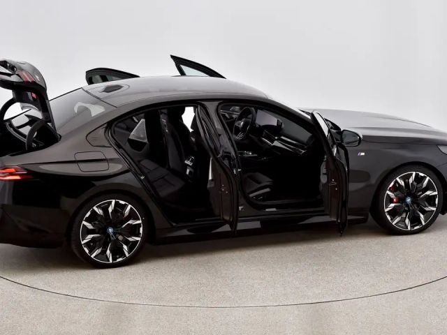 BMW i5 M60 Sedan xDrive