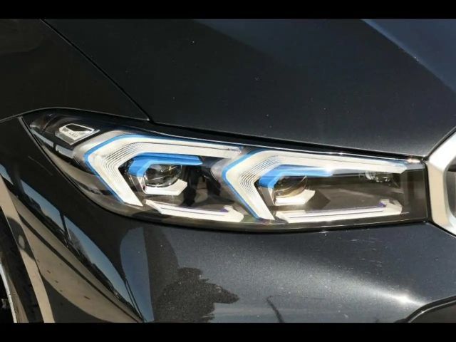 BMW 330 330e M-Sport Touring