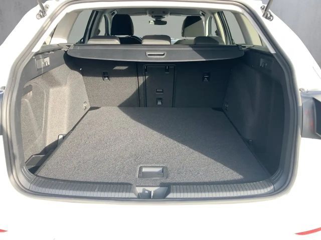 Volkswagen Golf DSG Life Variant