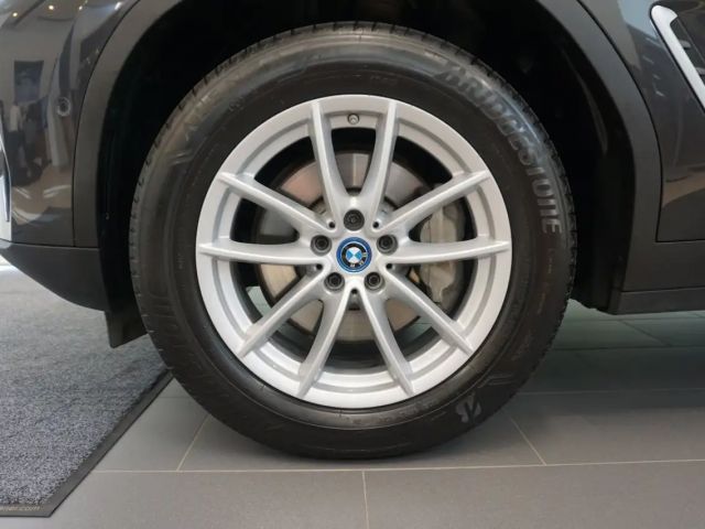 BMW X3 xDrive30e