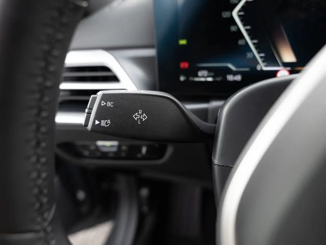 BMW 320 320d M-Sport Sedan xDrive