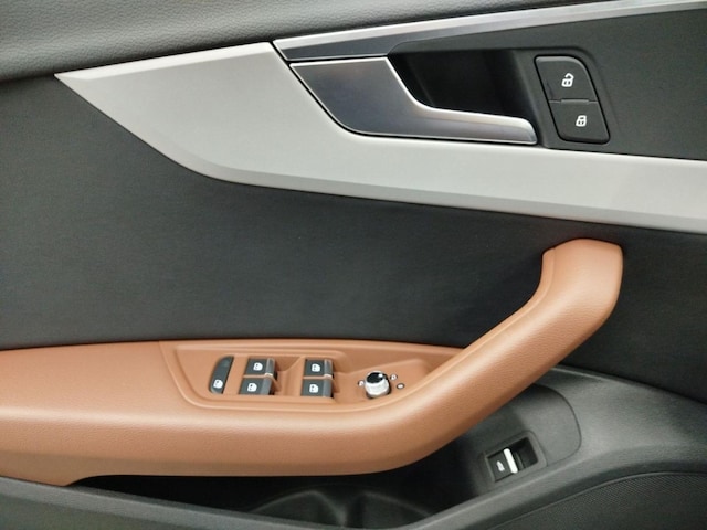 Audi A4 40 TDI Quattro S-Tronic Sedan