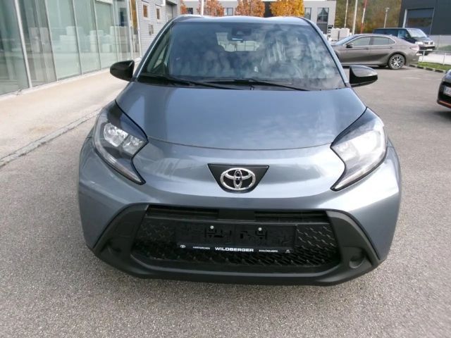 Toyota Aygo Hatchback Play VVT-i