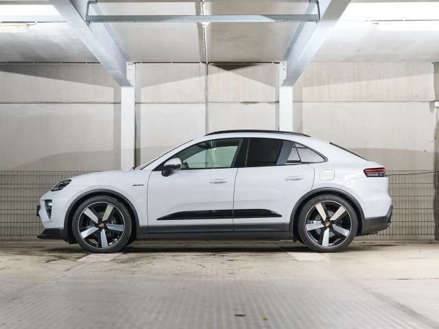 Porsche Macan 4