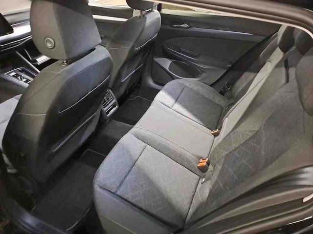 Volkswagen Golf 2.0 TDI DSG Variant