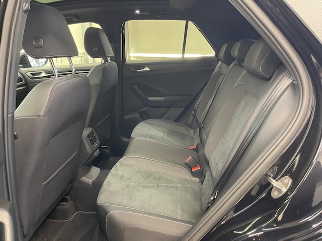 Volkswagen T-Roc 1.5 TSI DSG IQ.Drive R-Line