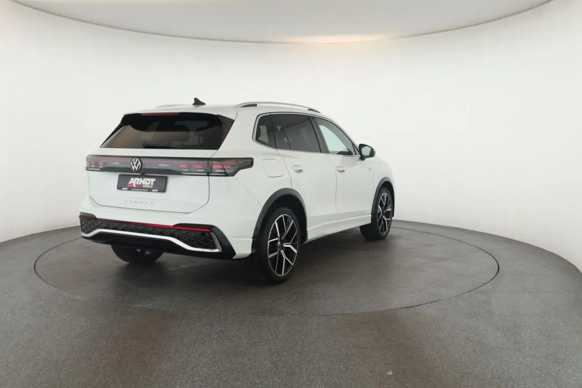 Volkswagen Tiguan 2.0 TDI DSG R-Line