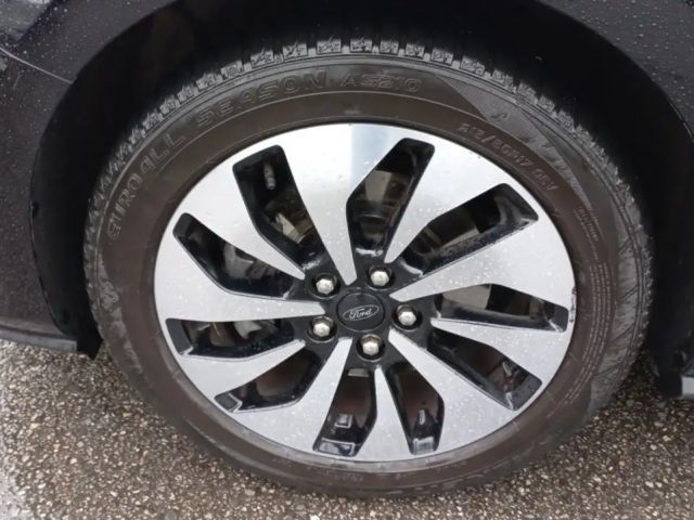 Ford Focus Cool & Connect EcoBoost Wagon